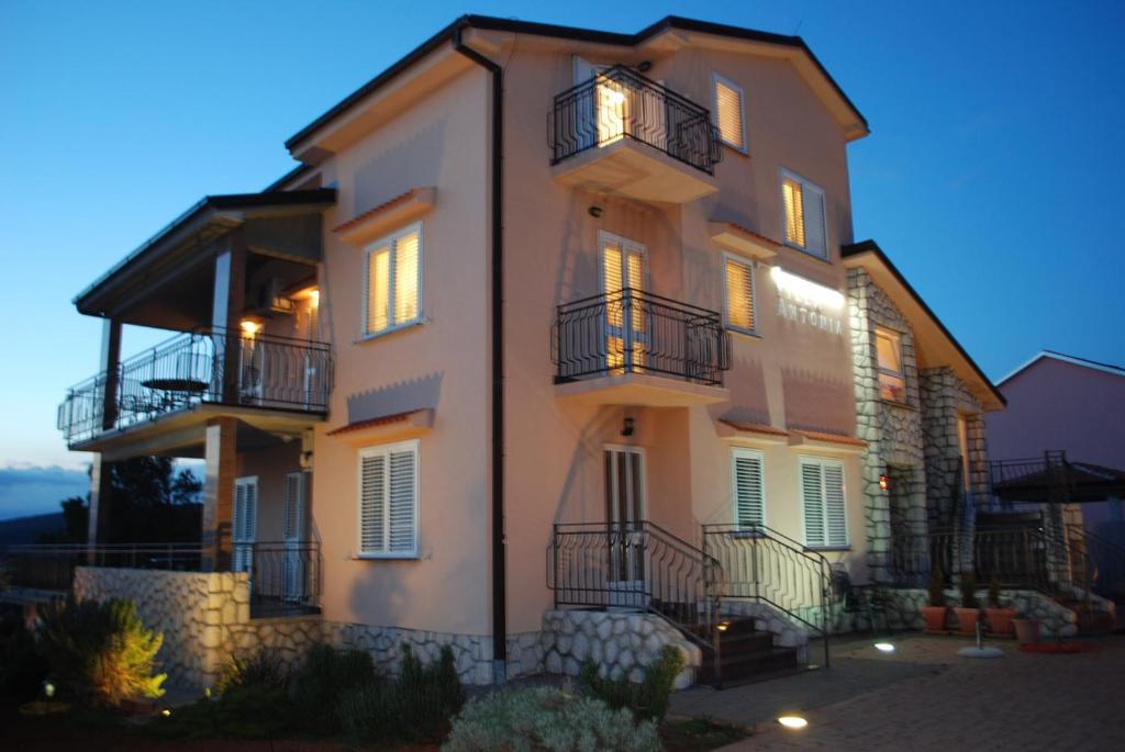Apartments Villa Antonia Jadranovo Bagian luar foto